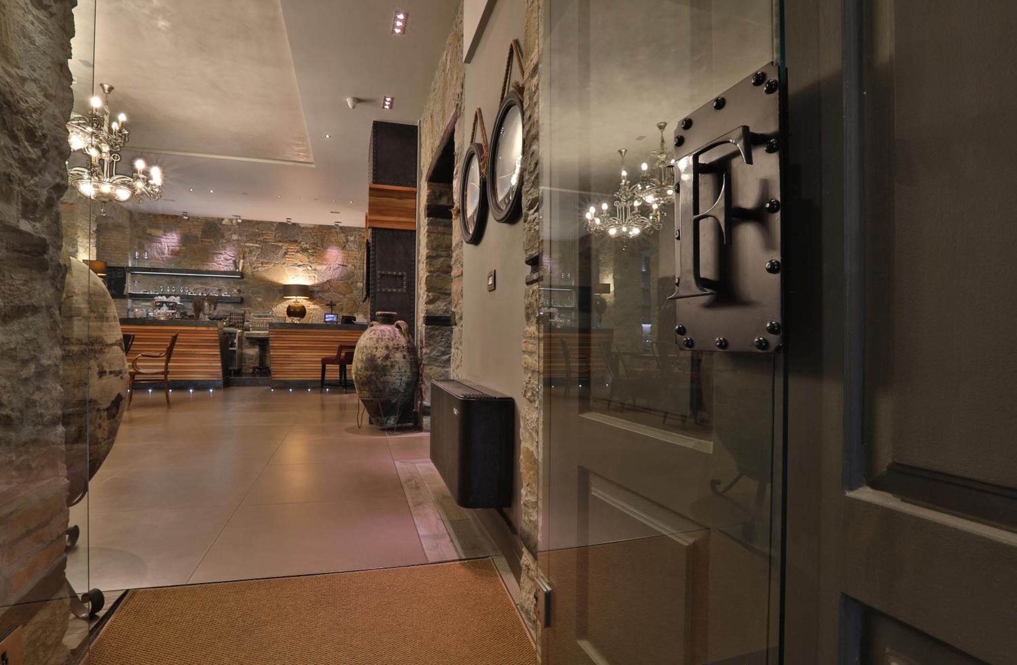 Forvm Boutique Hotel Трієст Екстер'єр фото