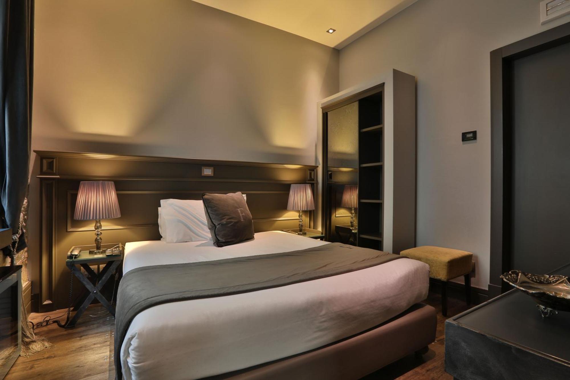 Forvm Boutique Hotel Трієст Екстер'єр фото