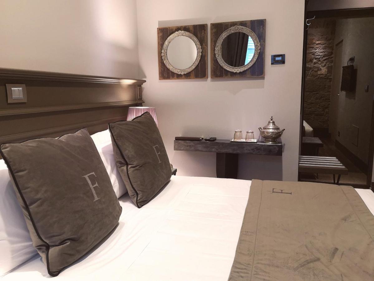 Forvm Boutique Hotel Трієст Екстер'єр фото